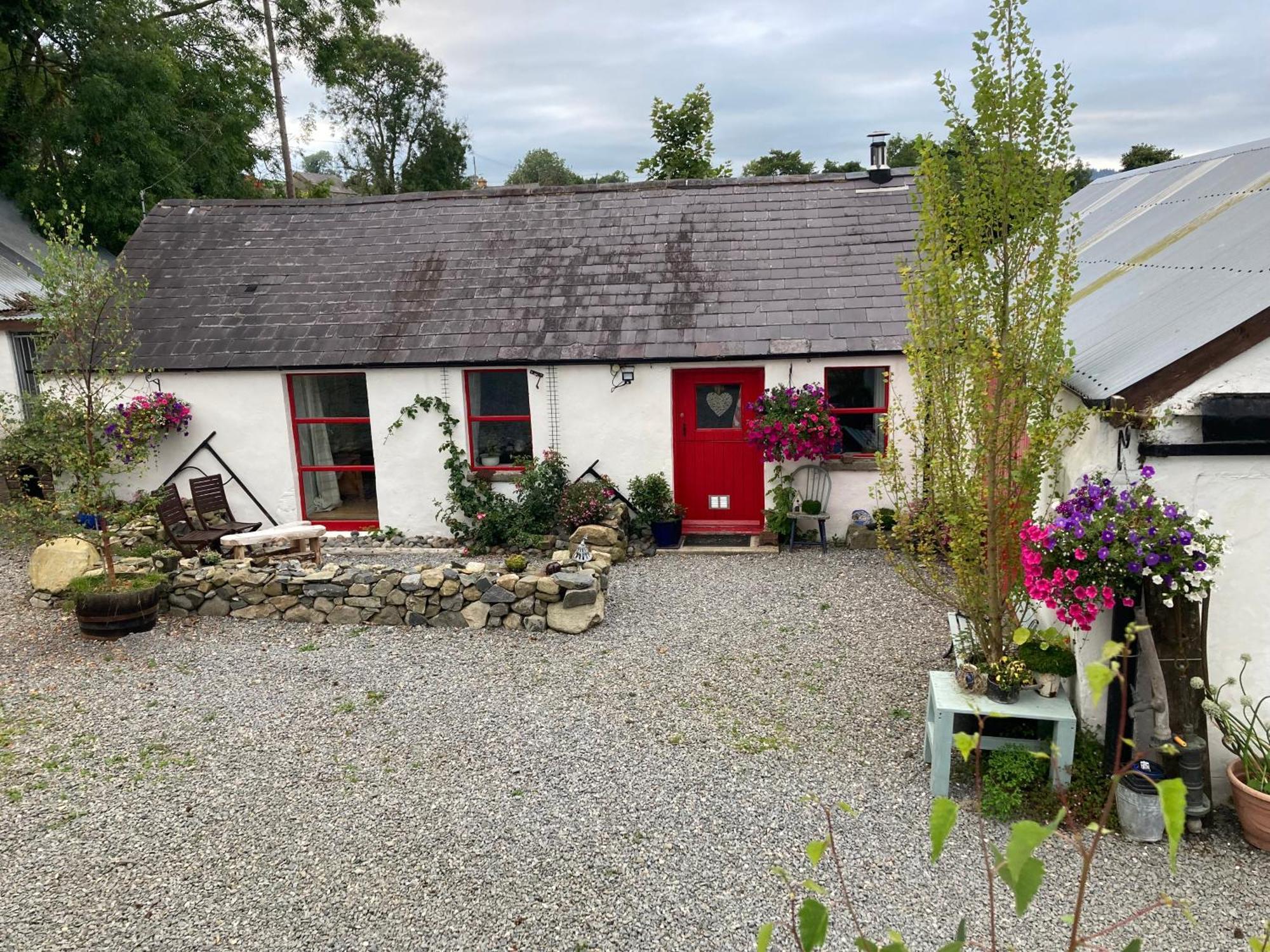 Stone Wall Cottage Castlewellan Extérieur photo